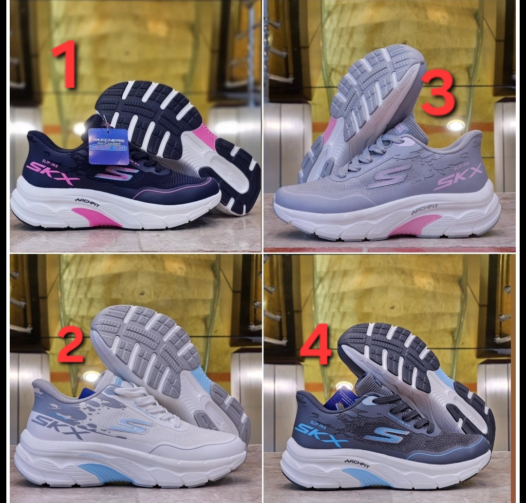 Skechers Slip-ins Vietnam
