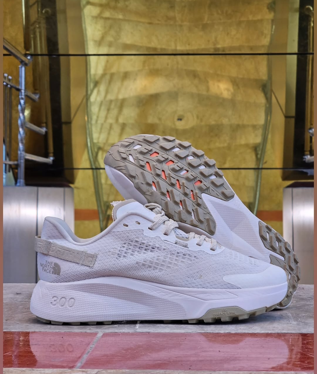 کتونی طبیعت گردی نورث فیس 300 ضدآب/سایز 40 تا 45/The North Face Altamesa 300/ فروش عمده و تک