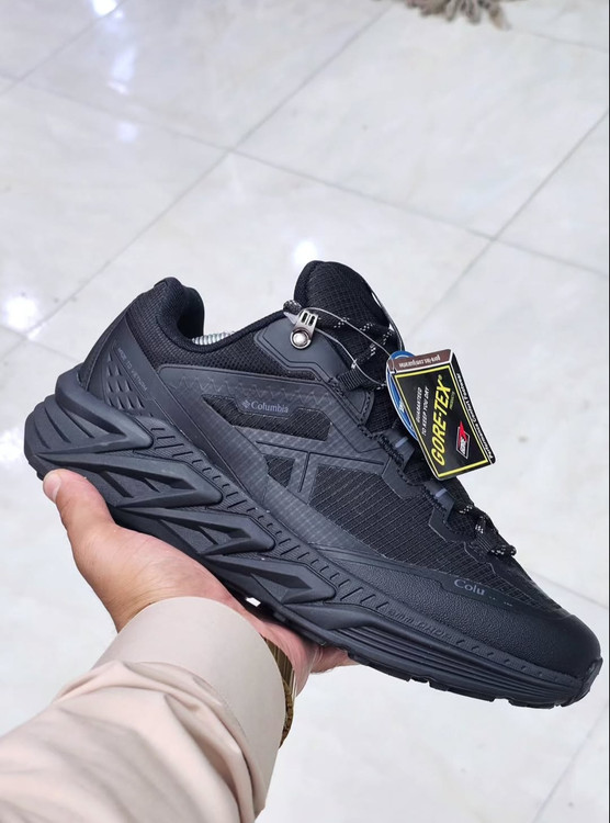 کتونی کلمبیا Colombia kailas mountain wander _2 GTX low waterproof Trekking shoes گورتکس ضد آب زیره ویبرام ،ساخت ویتنام سایز ۴۰ تا ۴۵ فروش بصورت عمده و تک