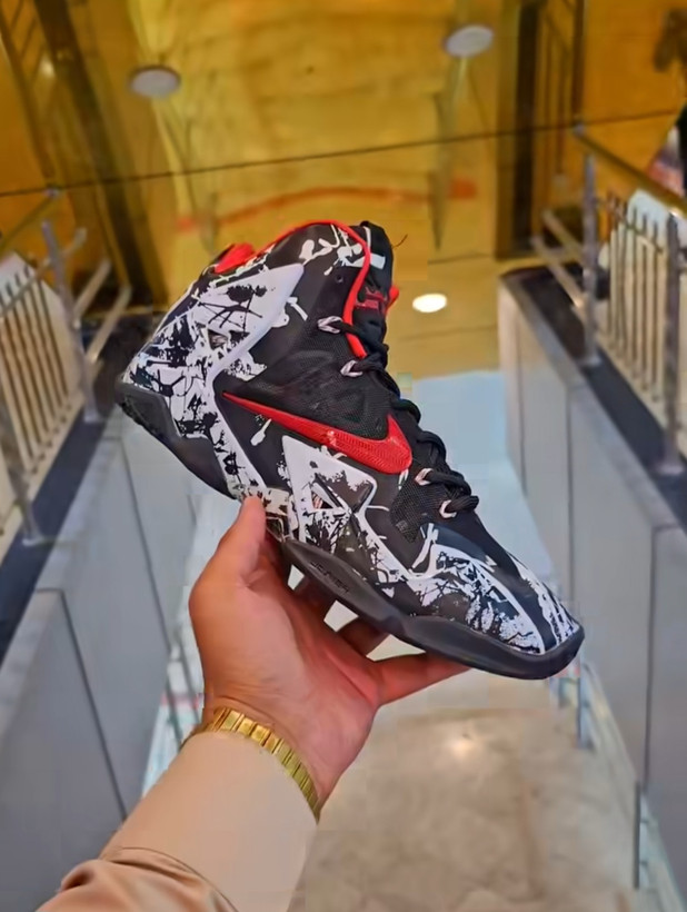 کتونی نایک لبرون 11 مسترکوالیتی /سایز 40 الی 45/ Nike LeBron 11 / فروش عمده و تک