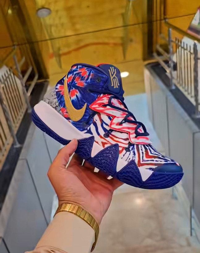کتونی نایک کایبرید اس 2 مسترکوالیتی /سایز 40 الی 45/ Nike Kybrid S2 / فروش عمده و تک