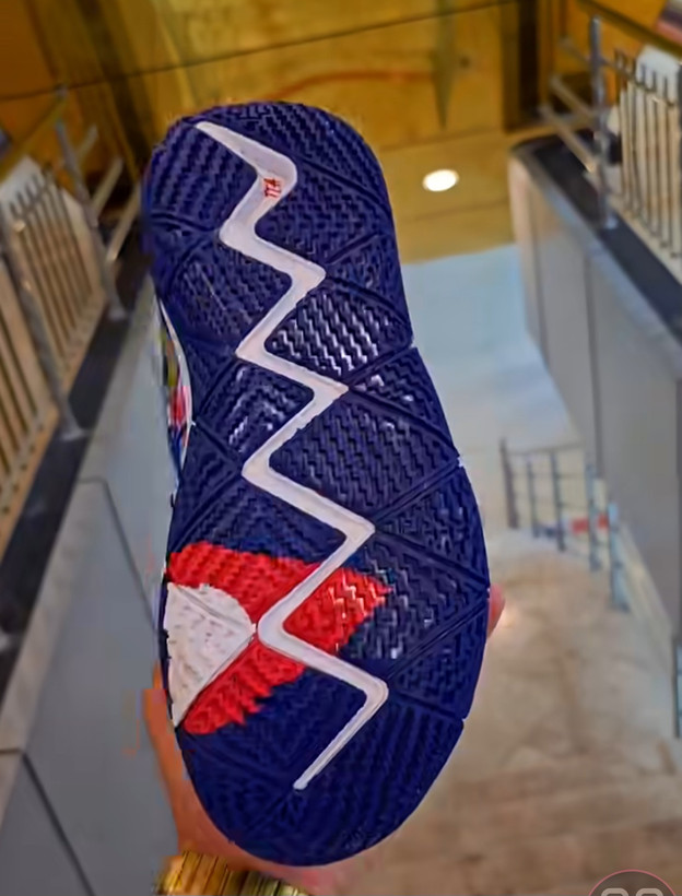 کتونی نایک کایبرید اس 2 مسترکوالیتی /سایز 40 الی 45/ Nike Kybrid S2 / فروش عمده و تک