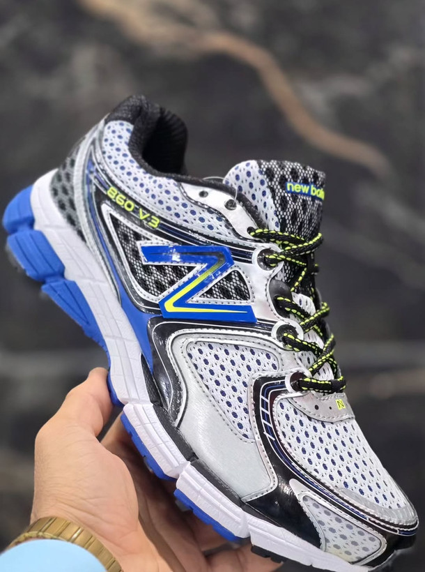 کتونی نیوبالانس ۸۶۰ New balance 860 v3 ساخت ویتنام.تور درشت سایز ۴۰ تا ۴۵ فروش بصورت عمده و تک