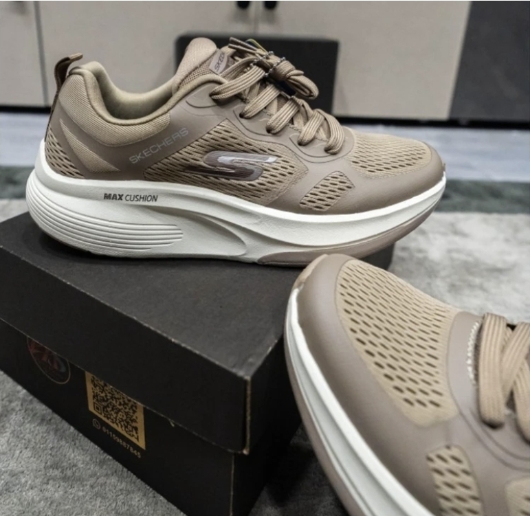Skechers Max cushioning