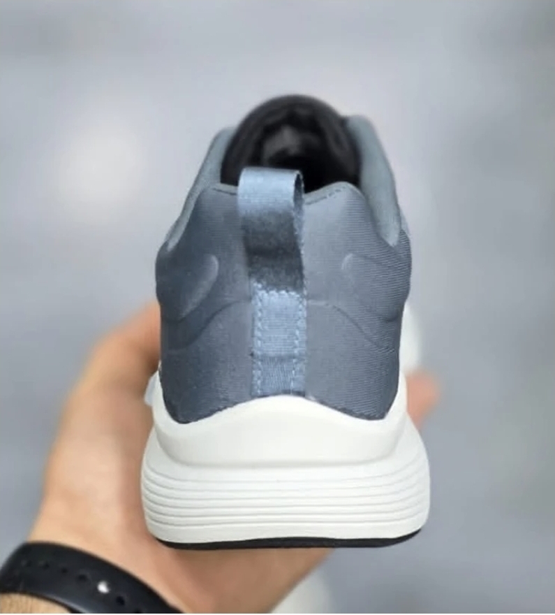 کفش اسکیچرز مکس کوشن Skechers Max cushioning ساخت ویتنام مموری فوم سبک و طبی و راحت سایز 40الی45 فروش عمده و تک