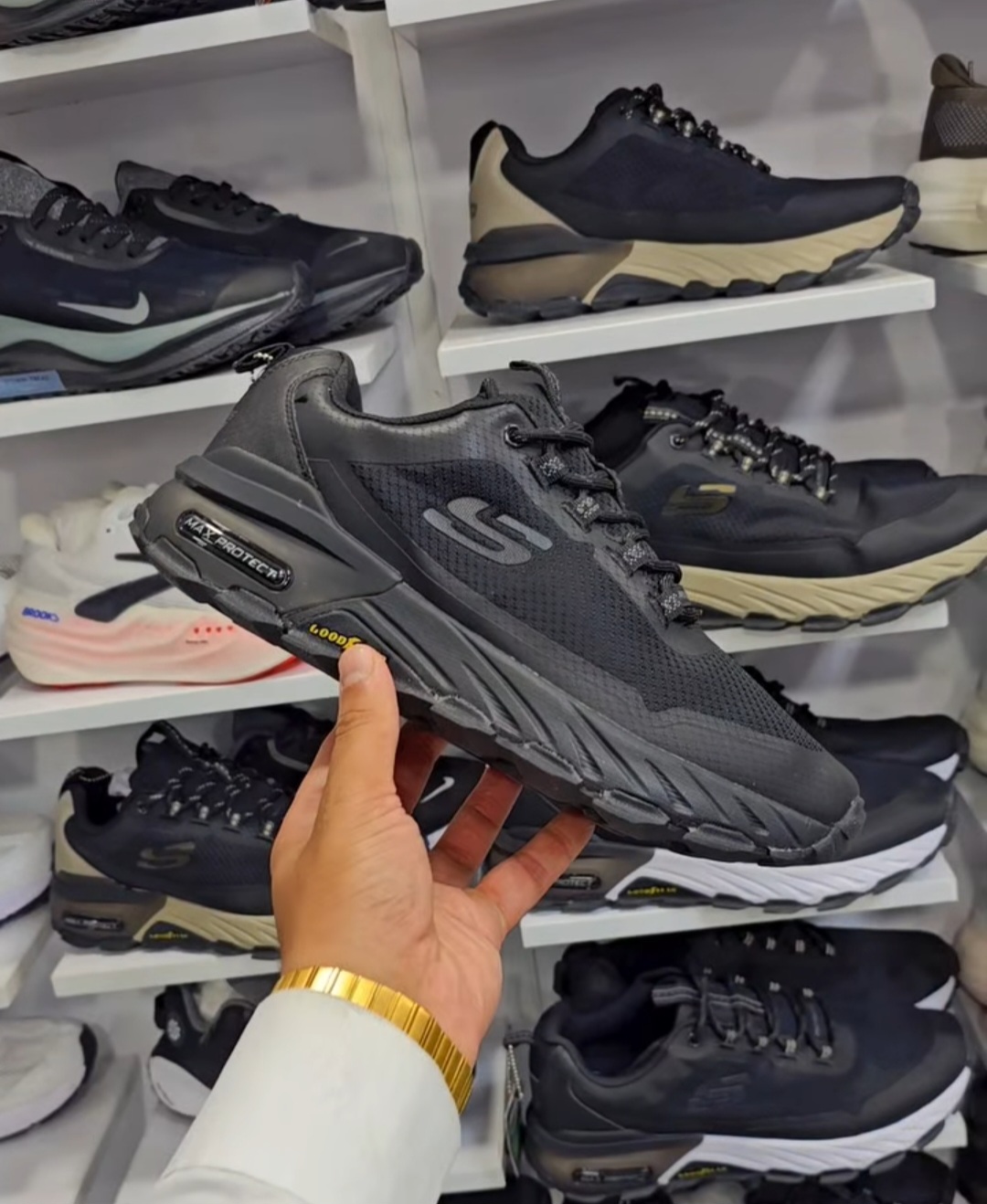 کتونی اسکیچرز مکث پروتکت/Skechers Max Protect/سایز۴۰ تا ۴۵/فروش بصورت عمده و تک
