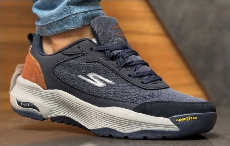 اسکیچرز آرچ فیتSkechers Archfit ساخت ویتنام سایز۴۰ تا ۴۵ .فروش بصورت عمده و تک