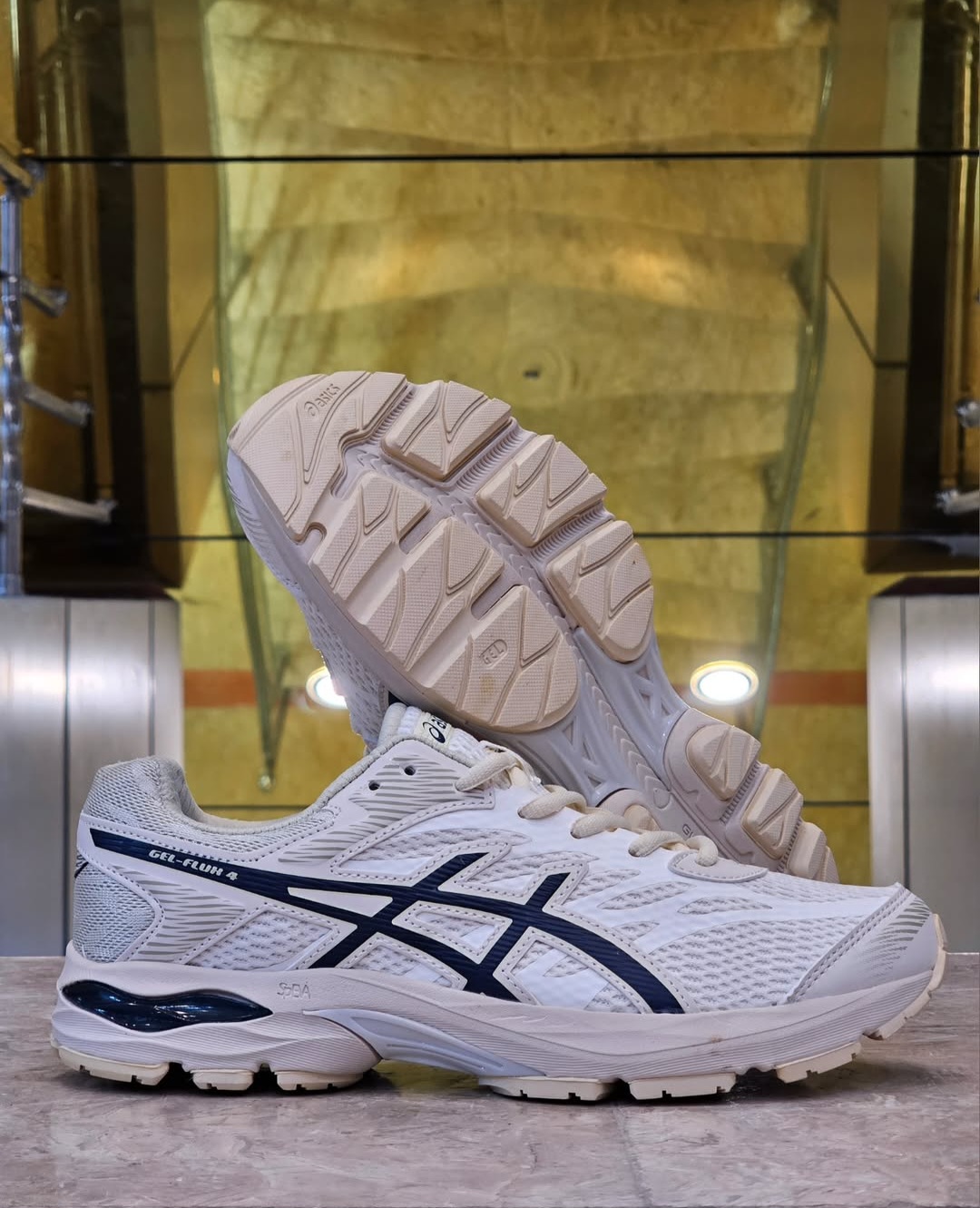 کتونی اسیکس ژل فلاکس ۴ ،Asics Gel Flux 4, ساخت ویتنام ، سایز۴۰تا ۴۵ فروش عمده و تک ، ضمانت کالا