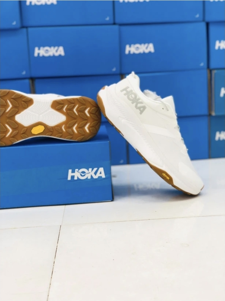 کفش هوکا ترانسپورتHoka Transport ساخت ویتنام گورتکس ضد آب سایز۴۰ تا ۴۵، فروش بصورت عمده و تک
