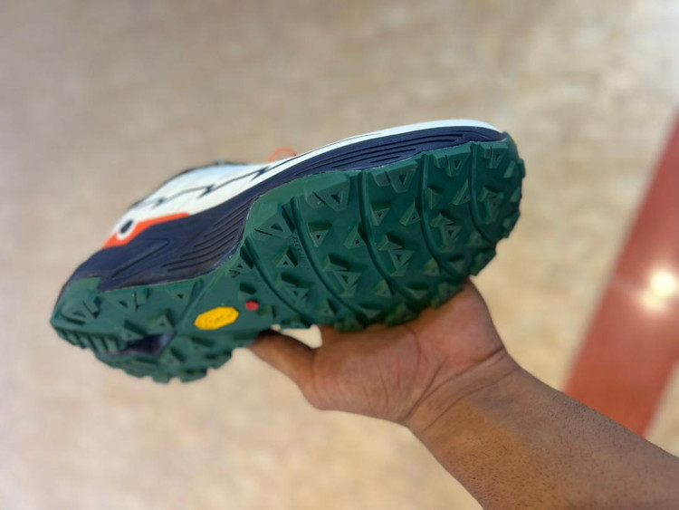 کتونی کلمبیا Columbia QutDryساخت ویتنام ضد آب