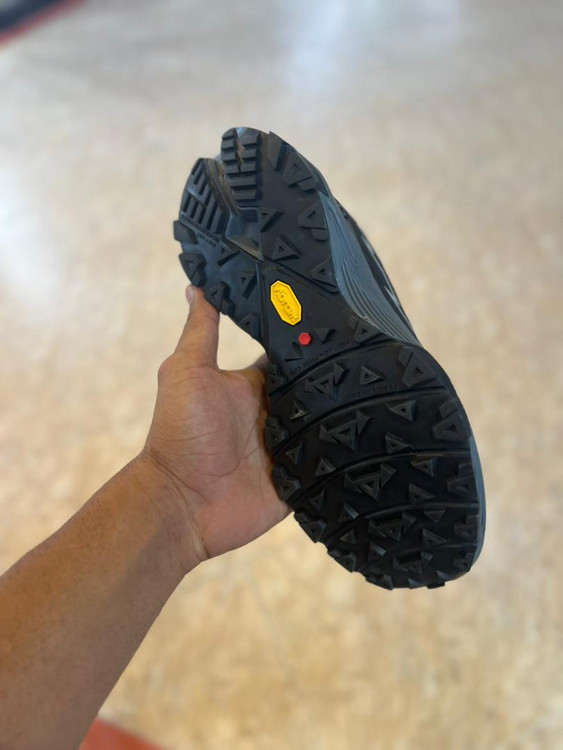 کتونی کلمبیا Columbia QutDryساخت ویتنام ضد آب