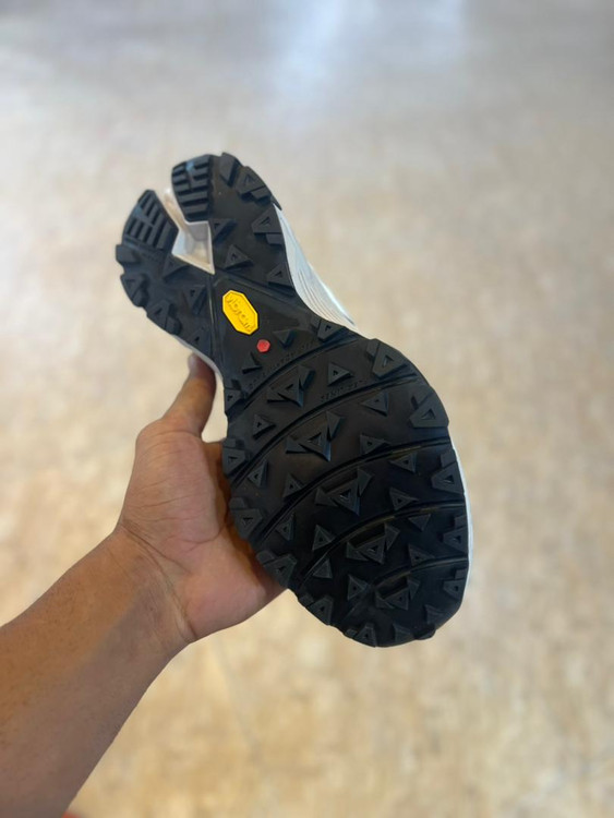 کتونی کلمبیا Columbia QutDryساخت ویتنام ضد آب