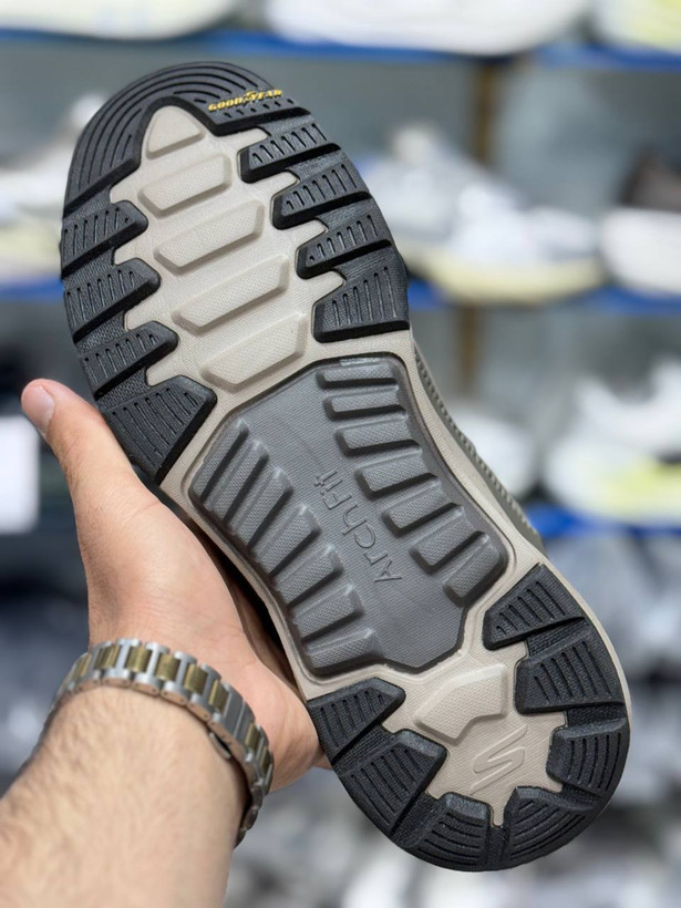 کفش اسکیچرز آرچ فیتSkechers Archfit ساخت ویتنام سایز۴۰ تا ۴۵ .فروش بصورت عمده و تک