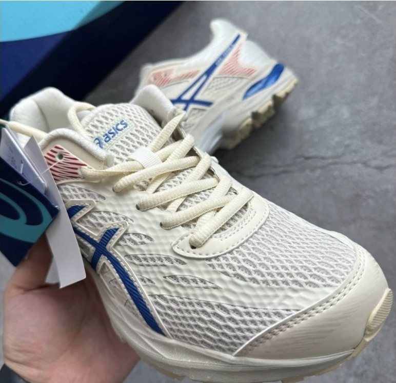 کتونی اسیکس ژل فلاکس ۴ ،Asics Gel Flux 4, ساخت ویتنام ، سایز۴۰تا ۴۵ فروش عمده و تک ، پایین ترین قیمت .