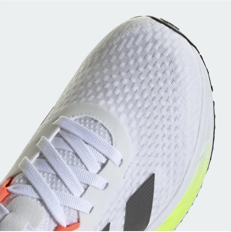 کتونی ادیداس ادیستارAdidas Adistar CS ساخت ویتنام سایز ۴۰ تا ۴۵. همراه با جعبه . فروش بصورت عمده و تک