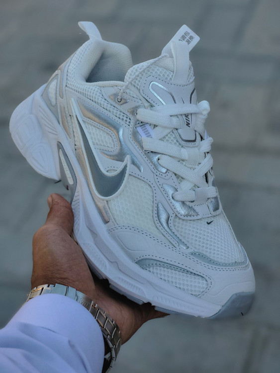 Nike v5k run نایک وی فایو کی