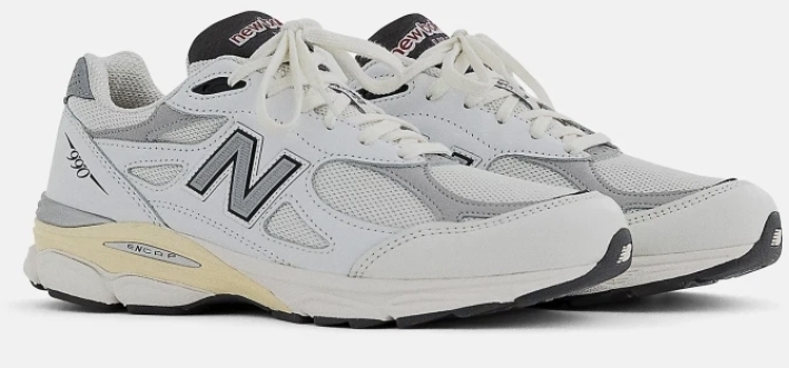 کتونی نیوبالانس ۹۹۰آمریکاییNewbalance v5 990 ، وارداتی به سفارش USA بالاترین کیفیت درجه۱. سایز ۴۰الی ۴۵پایین ترین قیمت در ایران فروش بصورت عمده و تک