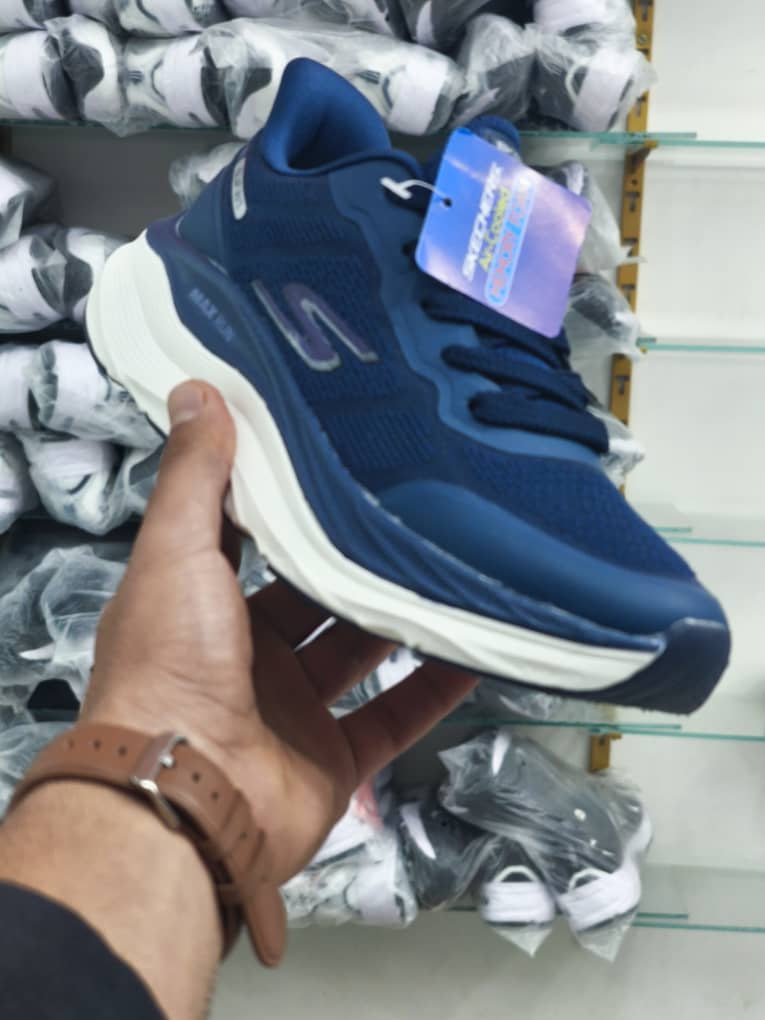 Skechers Max RUN Vietnamاسکیچرز
