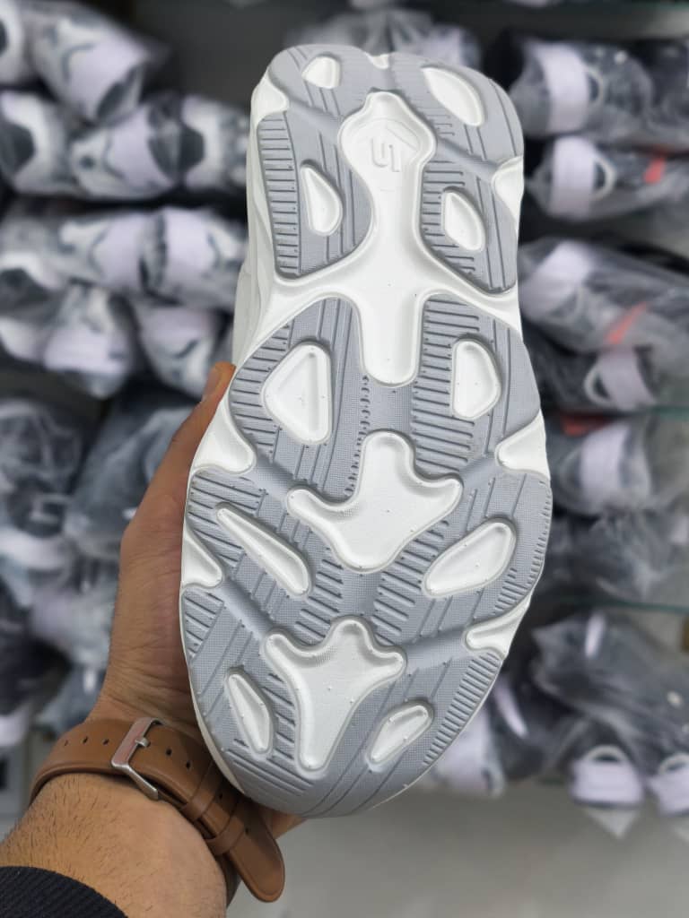 Skechers Max RUN Vietnamاسکیچرز