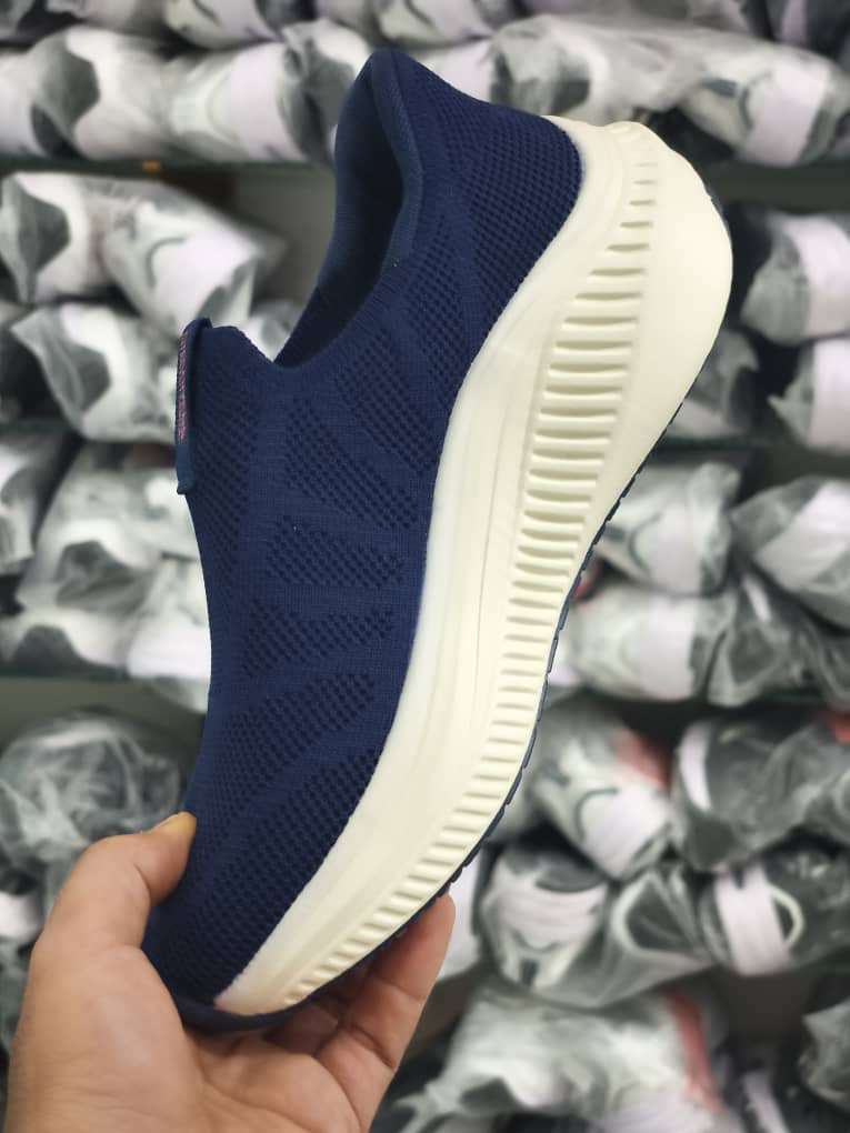 کفش اسکیچرز مسترکوالیتی بدون بند/سایز 37 تا 40/Skechers Slip Ins / فروش عمده و تک