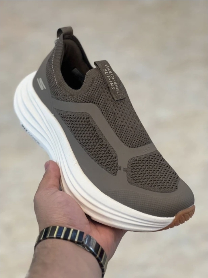کتونی اسکیچرز رانینگ و پیاده رویی / Skechers Max cushioning/ ساخت ویتنام اسلیپ طبی و سبک و راحت / سایز 40تا 45 / فروش بصورت عمده و تک