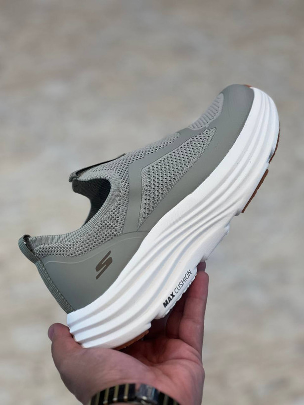 کفش اسکیچرز رانینگ و پیاده رویی / Skechers Maxcushioning/ ساخت ویتنام اسلیپ طبی و سبک و راحت / سایز 37تا 40/ فروش بصورت عمده و تک