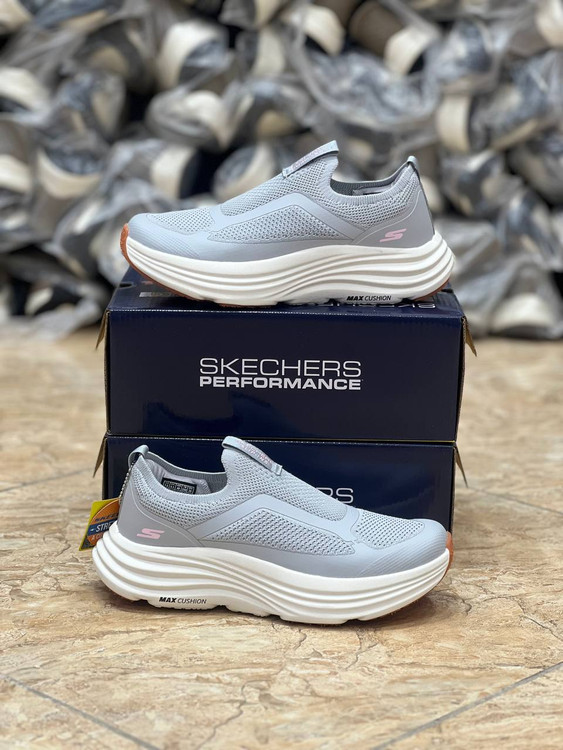 اسکیچرز رانینگ و پیاده رویی / Skechers Max cushioning
