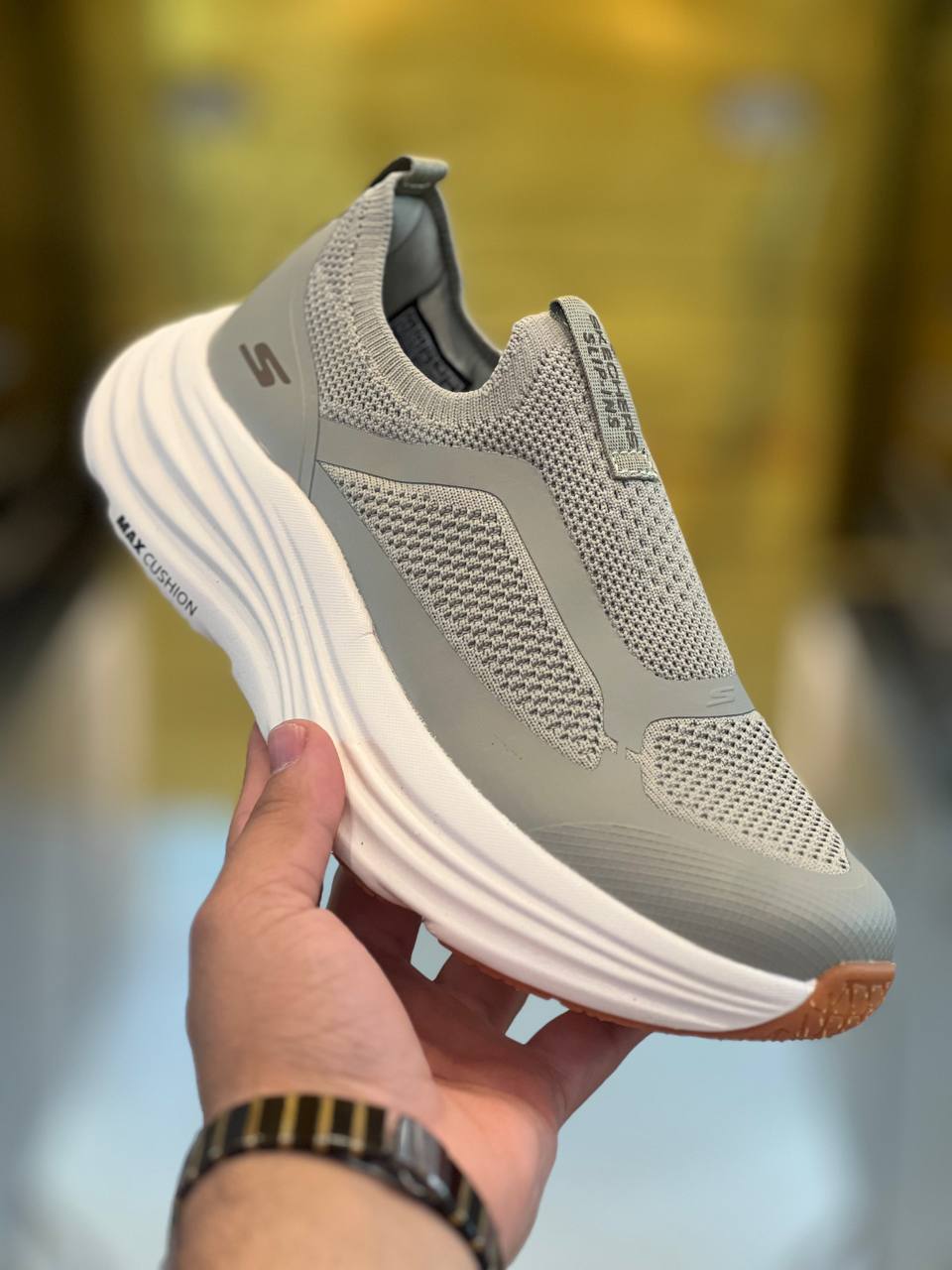 کتونی ویتنامی اسکیچرز رانینگ و پیاده رویی / Skechers Max cushioning/ ساخت ویتنام اسلیپ طبی و سبک و راحت / سایز 37تا 40/ فروش بصورت عمده و تک