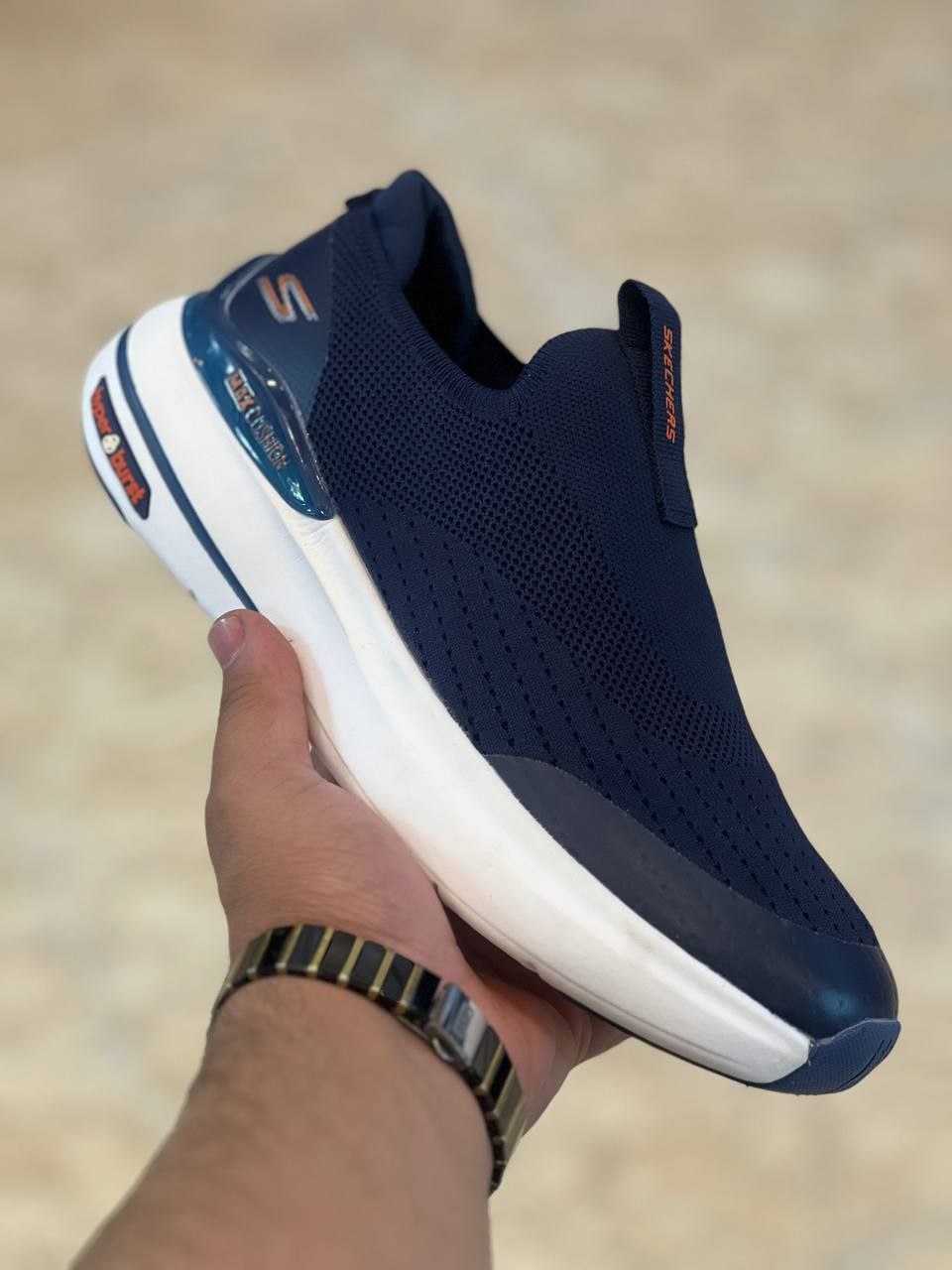 کتونی اسکیچرزمکث کوشن رانینگ و پیاده رویی / Skechers Max cushioning