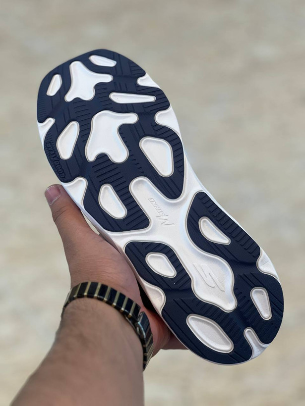 کتونی اسکیچرز نرم و سبک و راحت Skechers Max RUN/بدون بند/سایز ۳۷تا۴۰/فروش بصورت عمده و تک