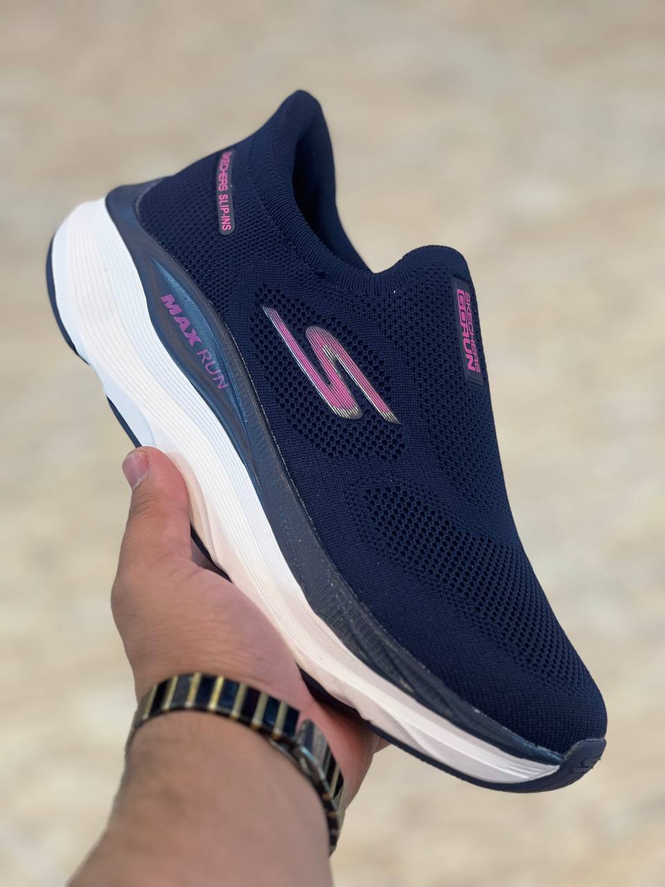 کفش اسکیچرز نرم و سبک و راحت Skechers Max RUN/بدون بند/مستر کوالیتی A/سایز ۳۷تا۴۰/فروش بصورت عمده و تک