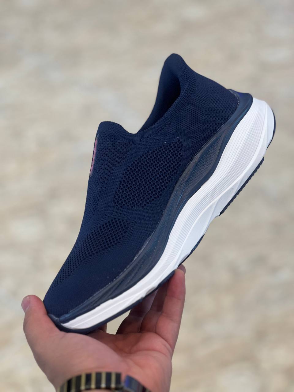 کفش اسکیچرز نرم و سبک و راحت Skechers Max RUN/بدون بند/مستر کوالیتی A/سایز ۳۷تا۴۰/فروش بصورت عمده و تک