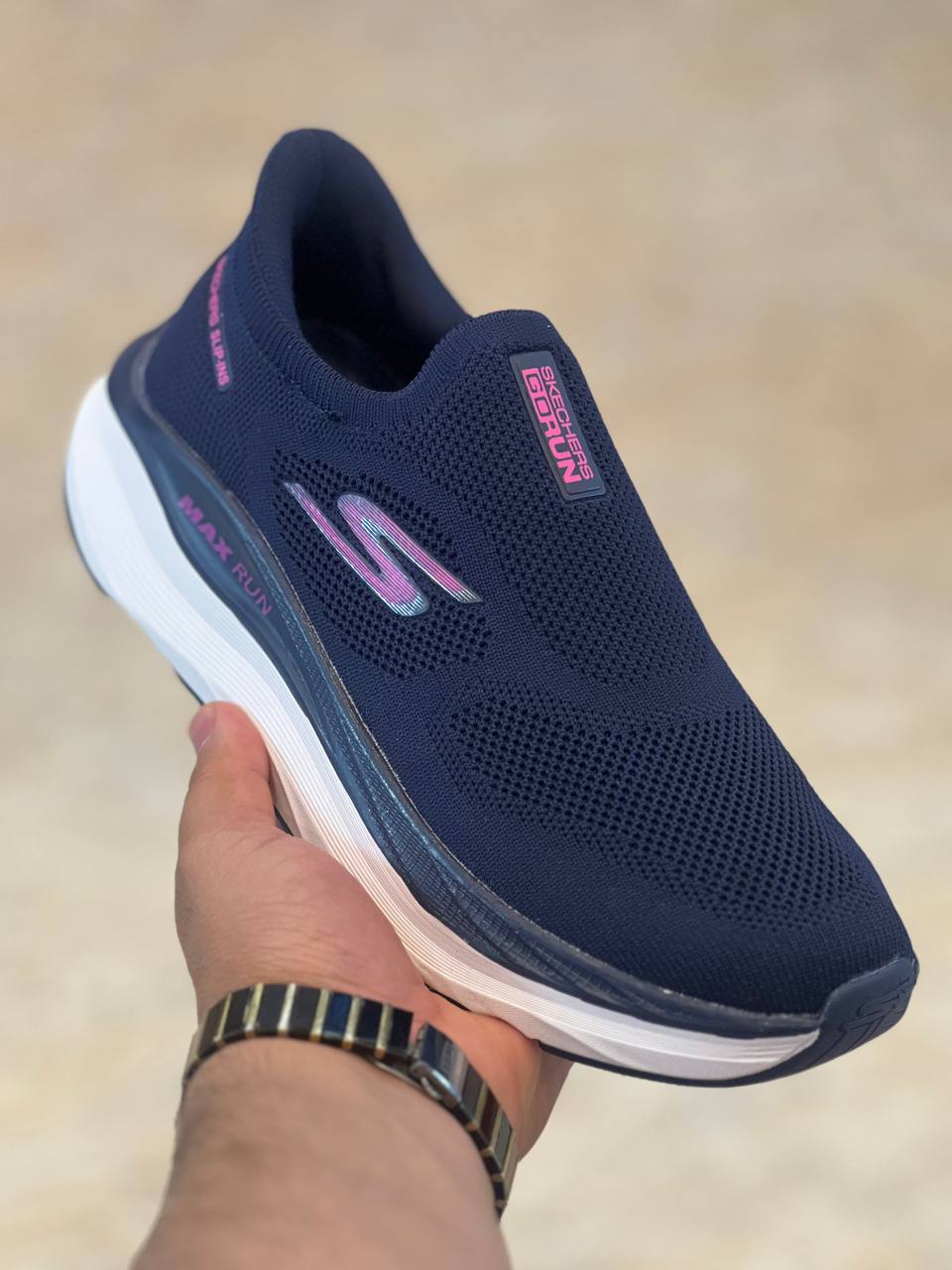 کفش اسکیچرز نرم و سبک و راحت Skechers Max RUN/بدون بند/مستر کوالیتی A/سایز ۳۷تا۴۰/فروش بصورت عمده و تک