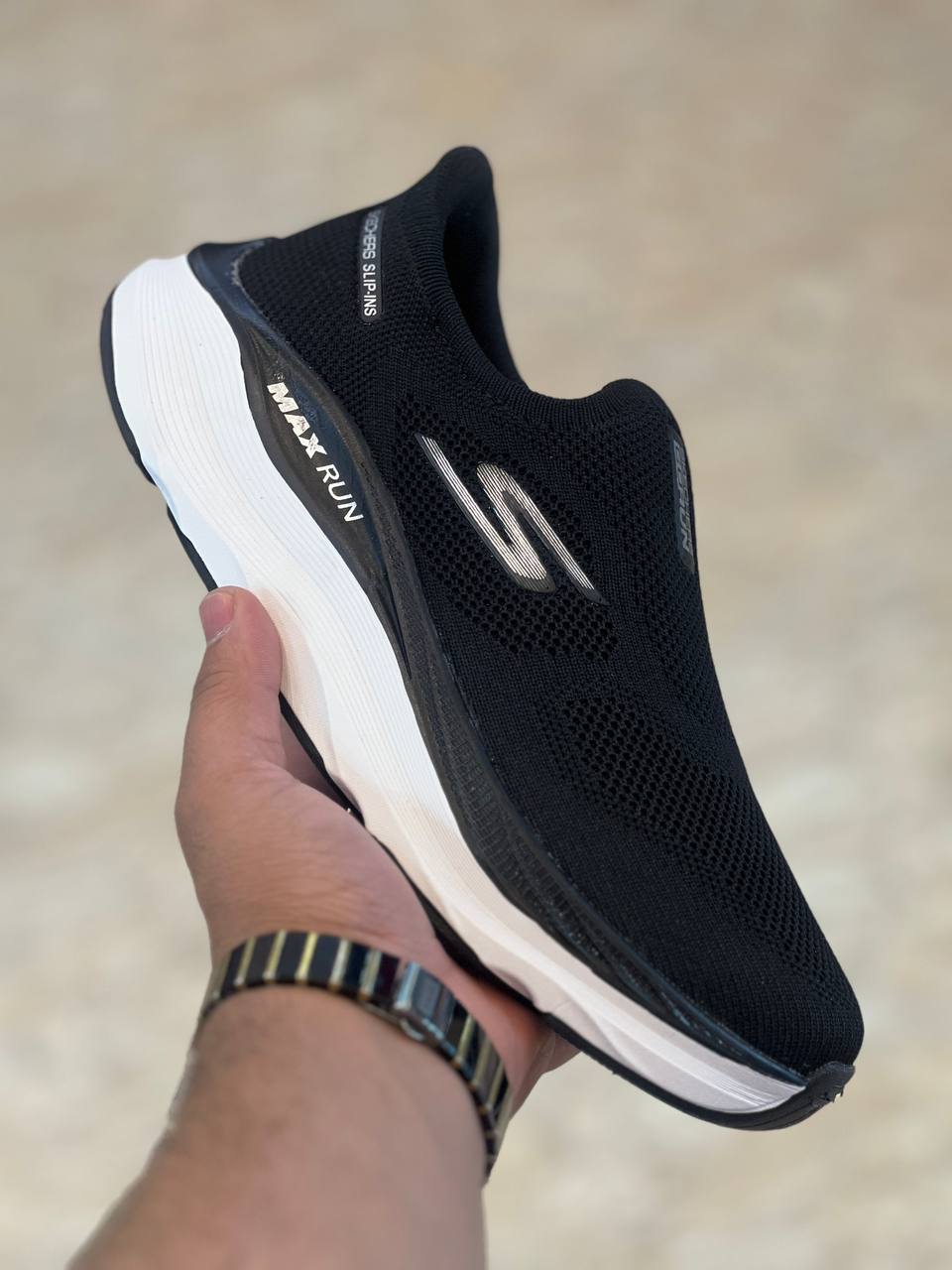 اسکیچرز نرم و سبک و راحت Skechers Max RUN/بدون بند/مستر کوالیتی A /سایز ۳۷تا۴۰/فروش بصورت عمده و تک