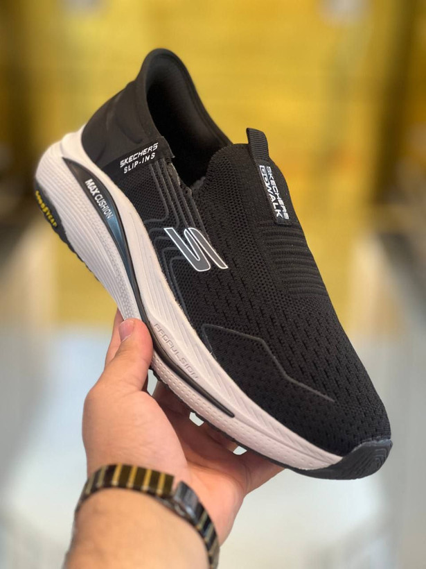 کتونی اسکیچرز/ Skechers Slip Ins /رانینگ اسلیپ طبی و سبک و راحت / سایز 40تا 45 / فروش بصورت عمده و تک