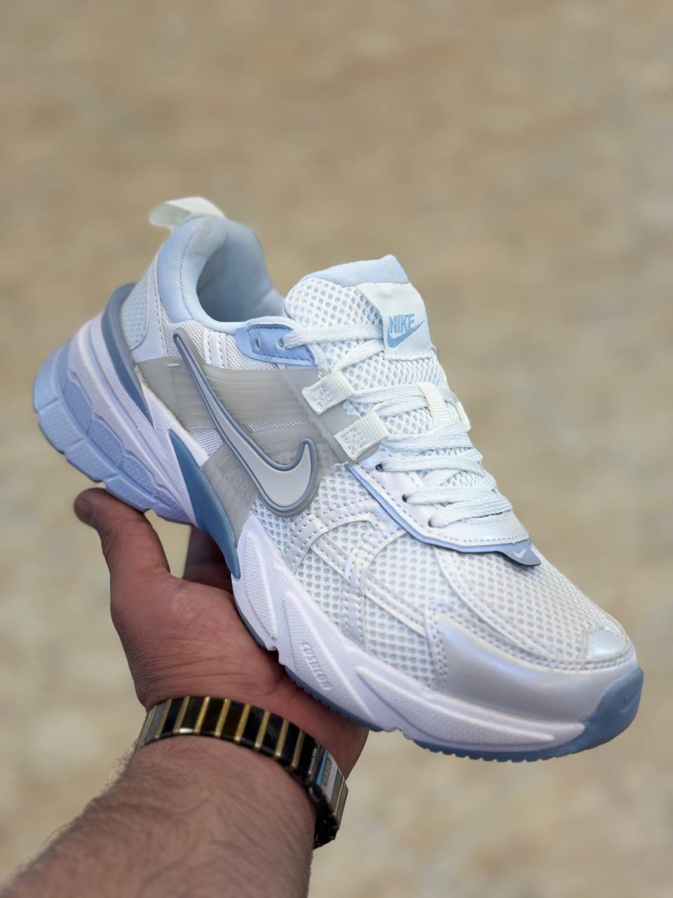 کفش نایک وی تو کی/Nike V2k Run /ساخت ویتنام/سایز ۳۷ الی ۴۰/ فروش عمده و تک