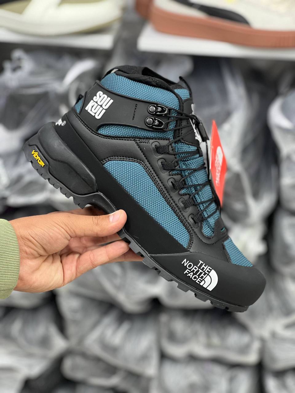 بوت نورث فیس / ضد آب و رویه گورتکس / زیره ویبرام / ضمانت کیفیت / the north face soukuu / سایز ۴۰تا ۴۵