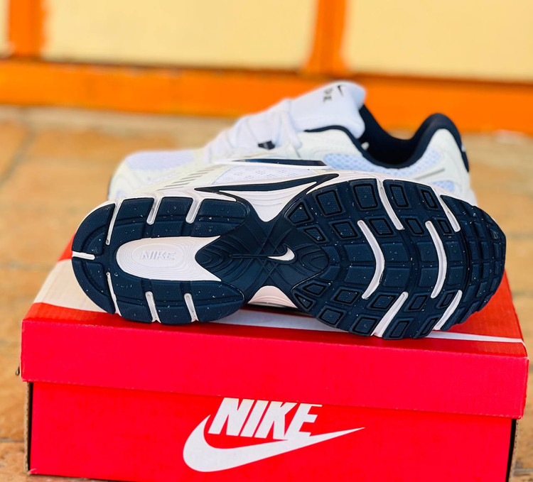 کتونی نایک V5 RNR | مسترکوالیتی ویتنام – راحتی، دوام و استایل در یک قدم