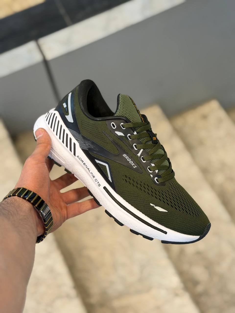 کتونی بروکس آدرنالین جی تی اس ۲۳ وارداتی ویتنام سایز 40 تا45. Brooks adrenaline GTS 23