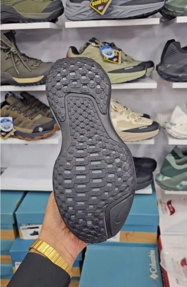 Nike Zoomx Invincible Run flykint 3نایک زوم ایکس