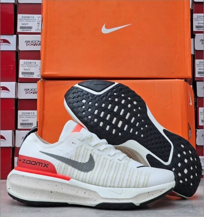 Nike Zoomx Invincible Run flykint 3نایک زوم ایگس