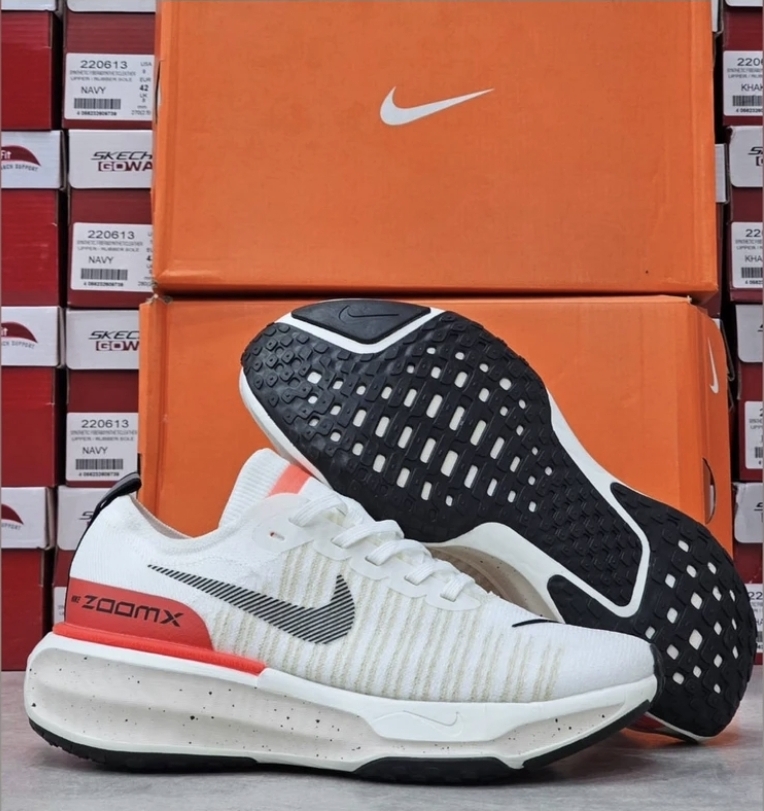 کتونی نایک زومNike Zoomx Invincible Run flykint 3 / سایز 40 الی 45 /ساخت ویتنام / فروش عمده و تک