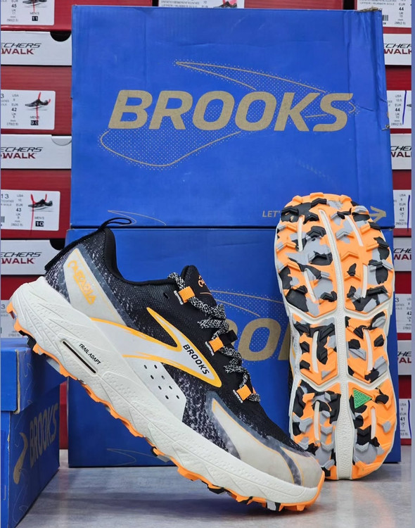 کتونی بروکس کاسکادیا 18 مسترکوالیتی / Brooks Cascadia 18