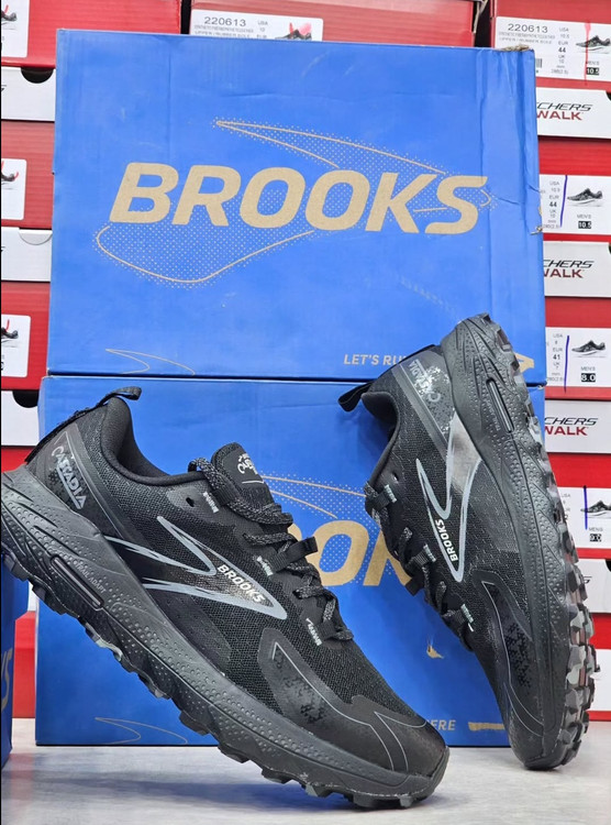 کتونی بروکس کاسکادیا 18 مسترکوالیتی / Brooks Cascadia 18