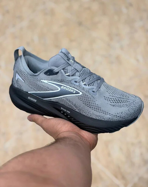 کفش بروکس گلیسرین ۲۲ /BROOKS GLYCERIN 22 /ساخت ویتنام/ سایز ۴۰ تا ۴۵/ فروش بصورت عمده و تک