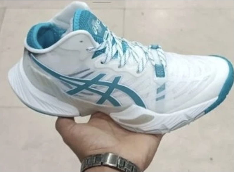 Asics Metariseاسیکس متارایز