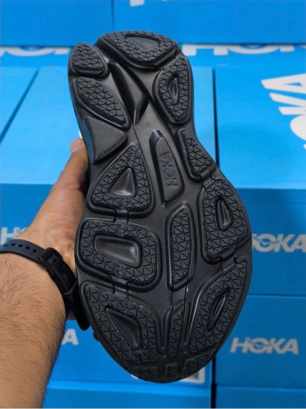 کتونی هوکا باندی ۸ Hoka bondi 8 ساخت ویتنام سایز ۴۰ تا ۴۵ کیفیت مستر کوالیتی فروش عمده وتک / تضمین کیفیت کالا