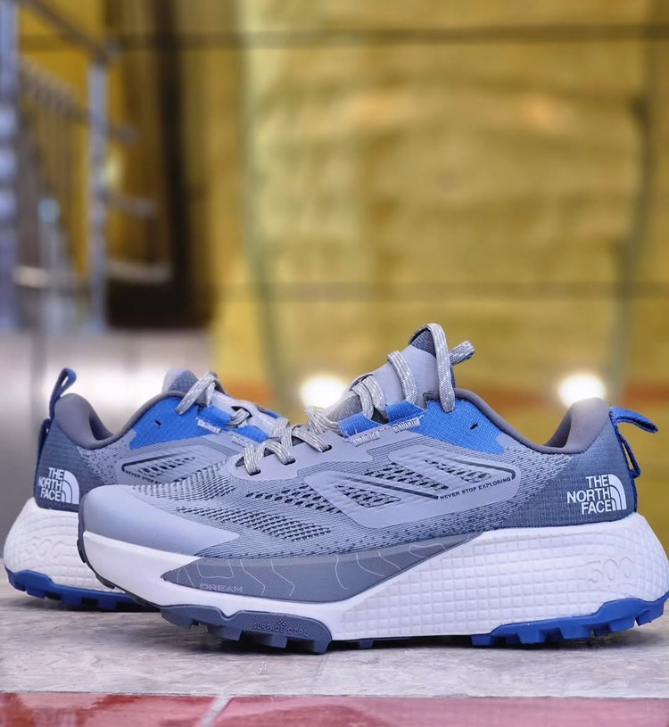کفش نورث فیس آلتامسا ۵۰۰north face Altamesa 500 رانینگ ترکینگ ساخت ویتنام سایز بندی ۴۰ تا ۴۵. فروش عمده و تک