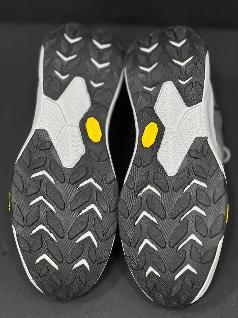 کفش هوکا ترنسپورت ساخت ویتنامHOKA Transport goretex vibram فروش عمده و تک
