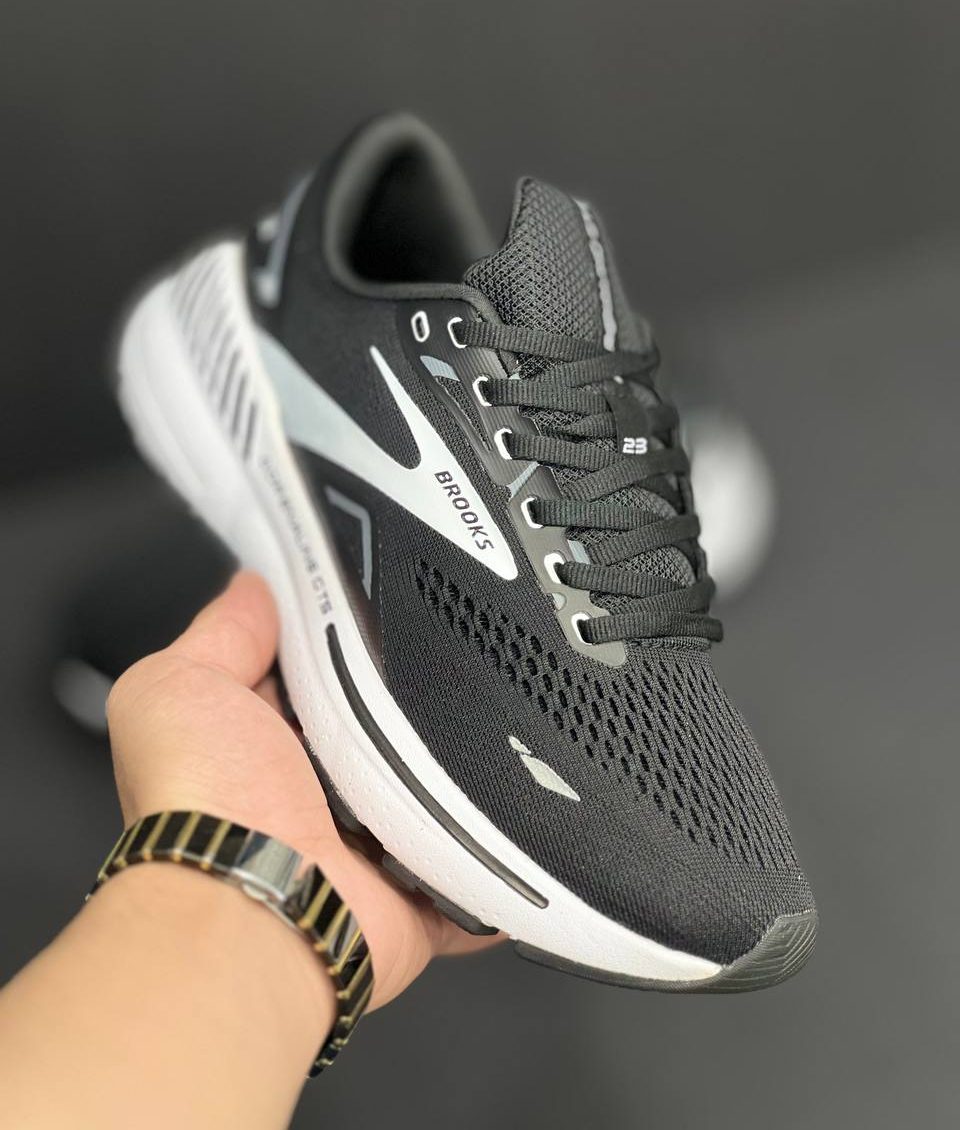 کتونی بروکس آدرنالین جی تی اس ۲۳ ساخت ویتنام سایز 40 تا45. Brooks adrenaline GTS 23